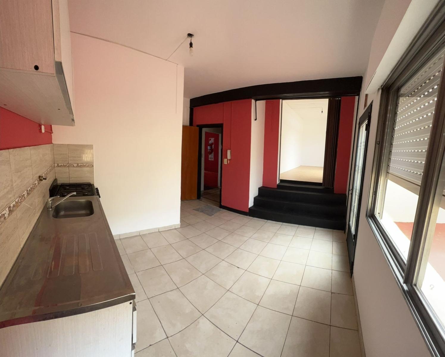 ALQUILER DEPARTAMENTO 2 AMBIENTES PRIMER PISO CON PATIO - RAMOS MEJIA - 5
