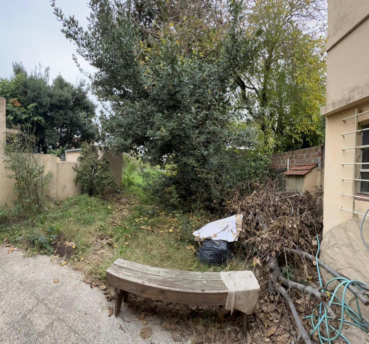 Venta Casa 3 ambientes Ramos Mejia fondo pileta y local — foto 6