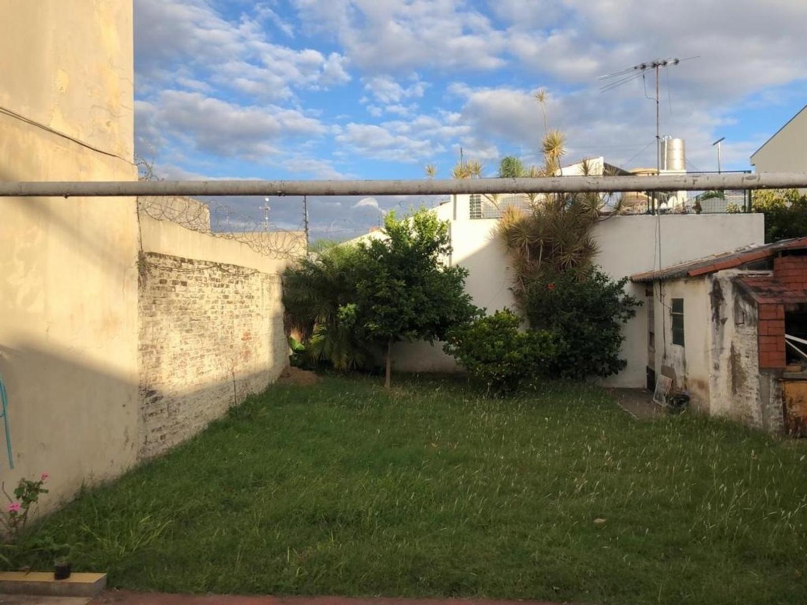 CASA AMERICANA 3 AMBIENTES SOBRE LOTE PROPIO DE 8.66 X 26 - IDEAL CONSTRUCTOR - RAMOS MEJIA — foto 3
