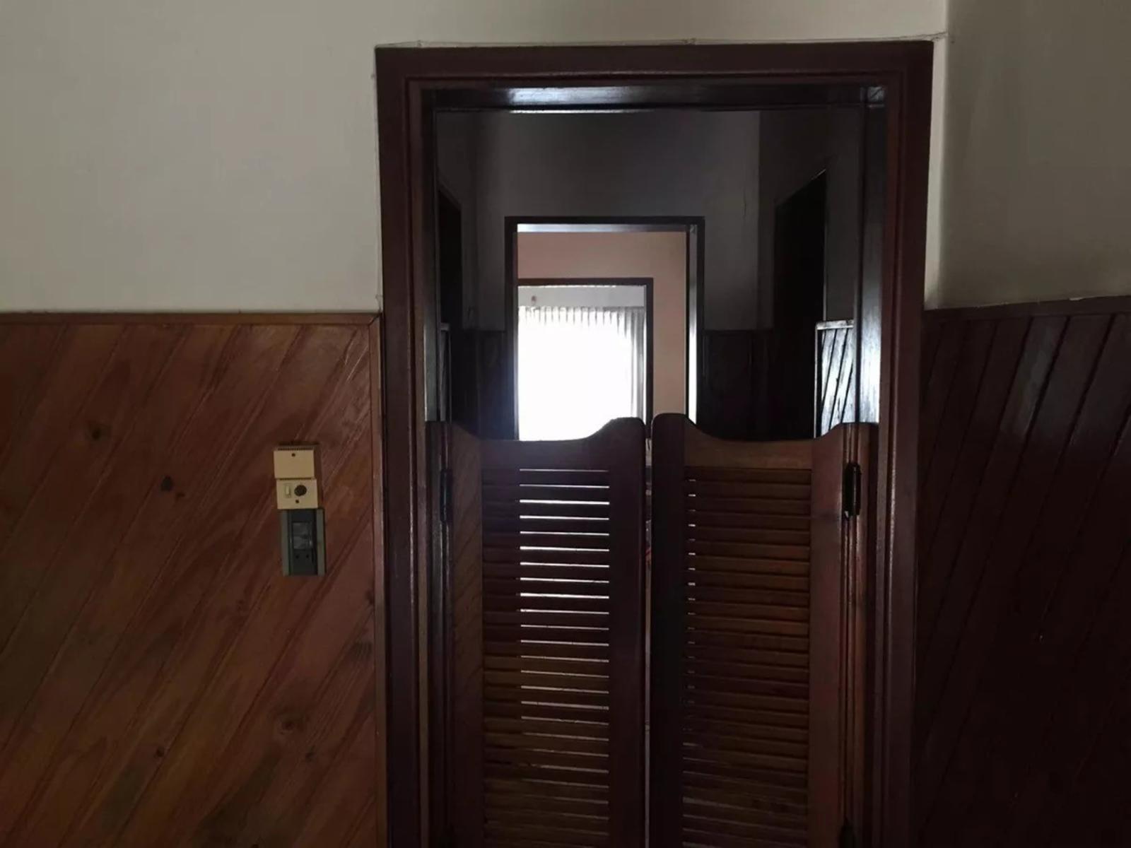 CASA 3 AMBIENTES A REFRACCIONAR SOBRE LOTE PROPIO - LOMAS DE MIRADOR — foto 4