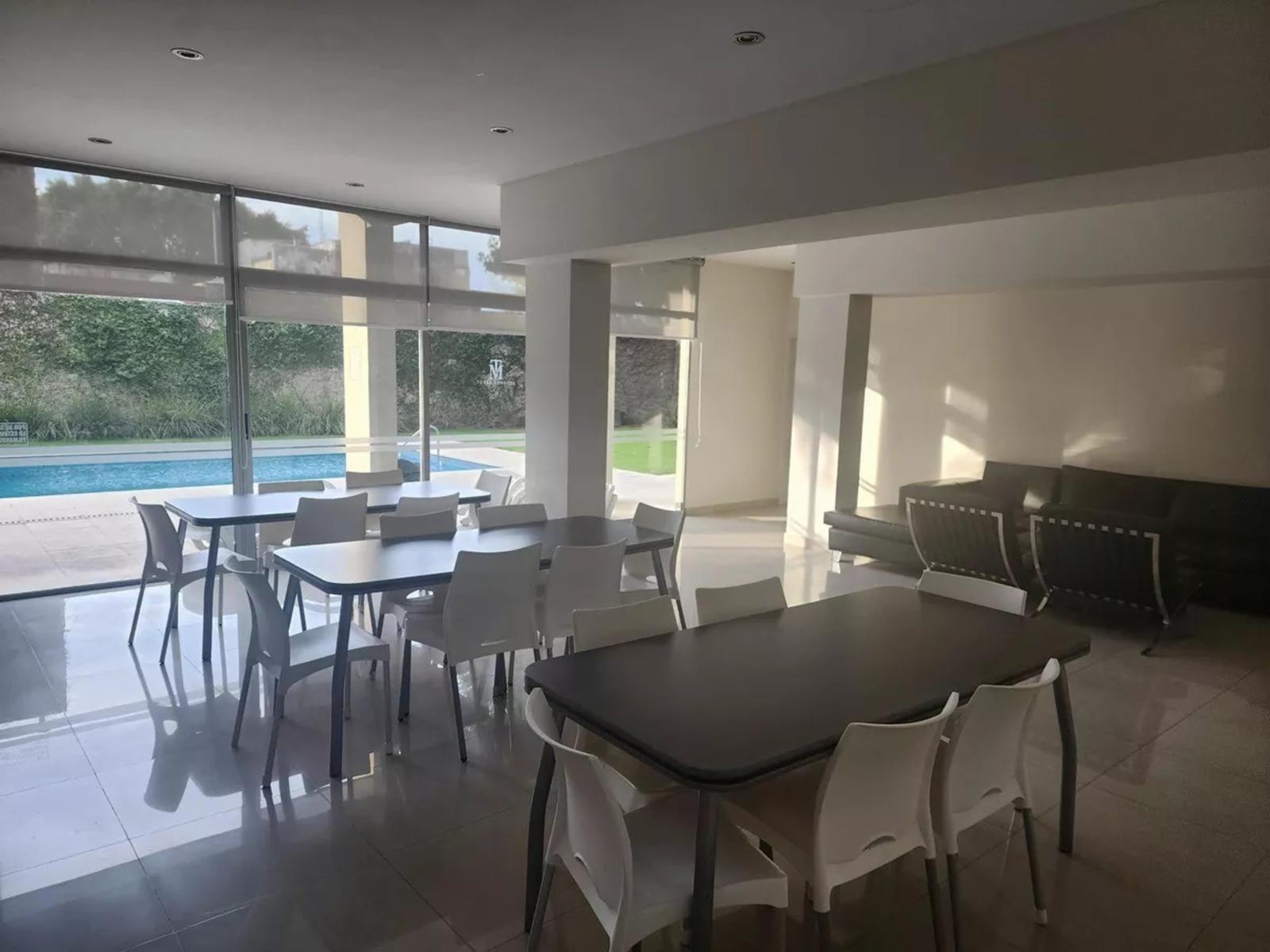 Departamento 2 ambientes de categoria con pileta y balcon Moron — foto 6