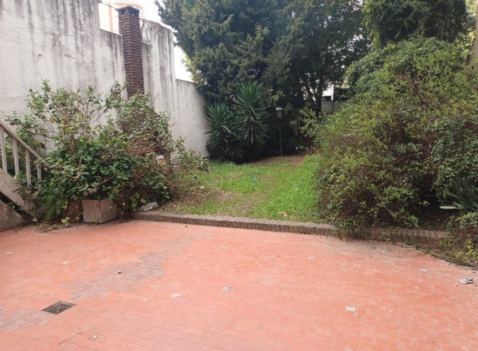 Alquiler 2 Locales y Casa comercial de 5 ambientes Ramos Mejia - 2