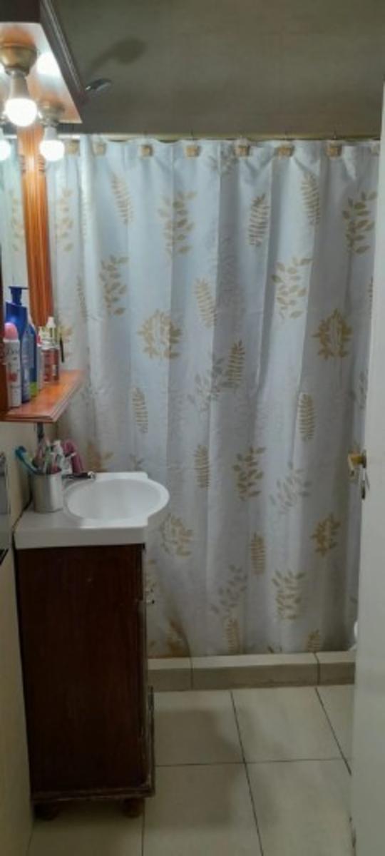 CASA 3 AMBIENTES MAS DEPTO y COCHERAS — foto 4
