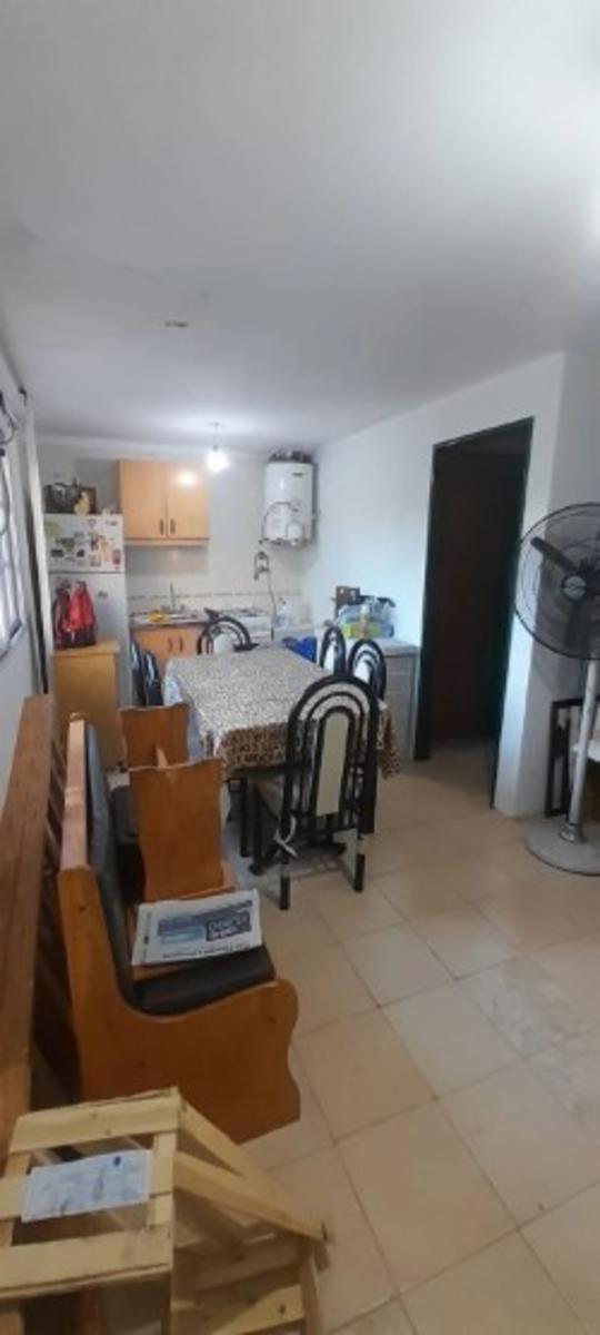 CASA 3 AMBIENTES MAS DEPTO y COCHERAS — foto 7