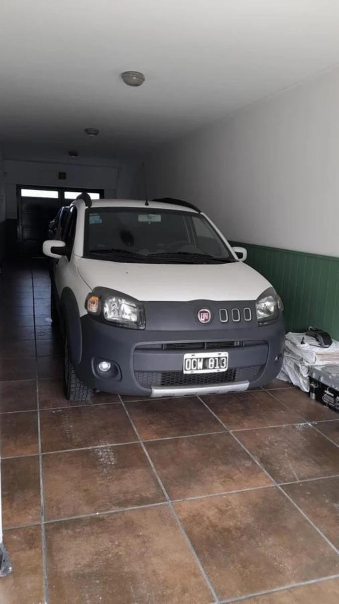 VENTA CASA 5 AMBIENTES CON PILETA PARQUE Y COCHERA — foto 3