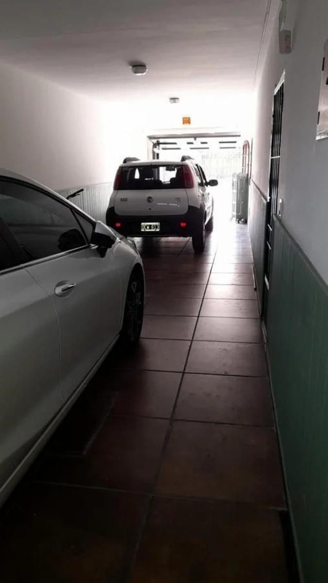 VENTA CASA 5 AMBIENTES CON PILETA PARQUE Y COCHERA — foto 7