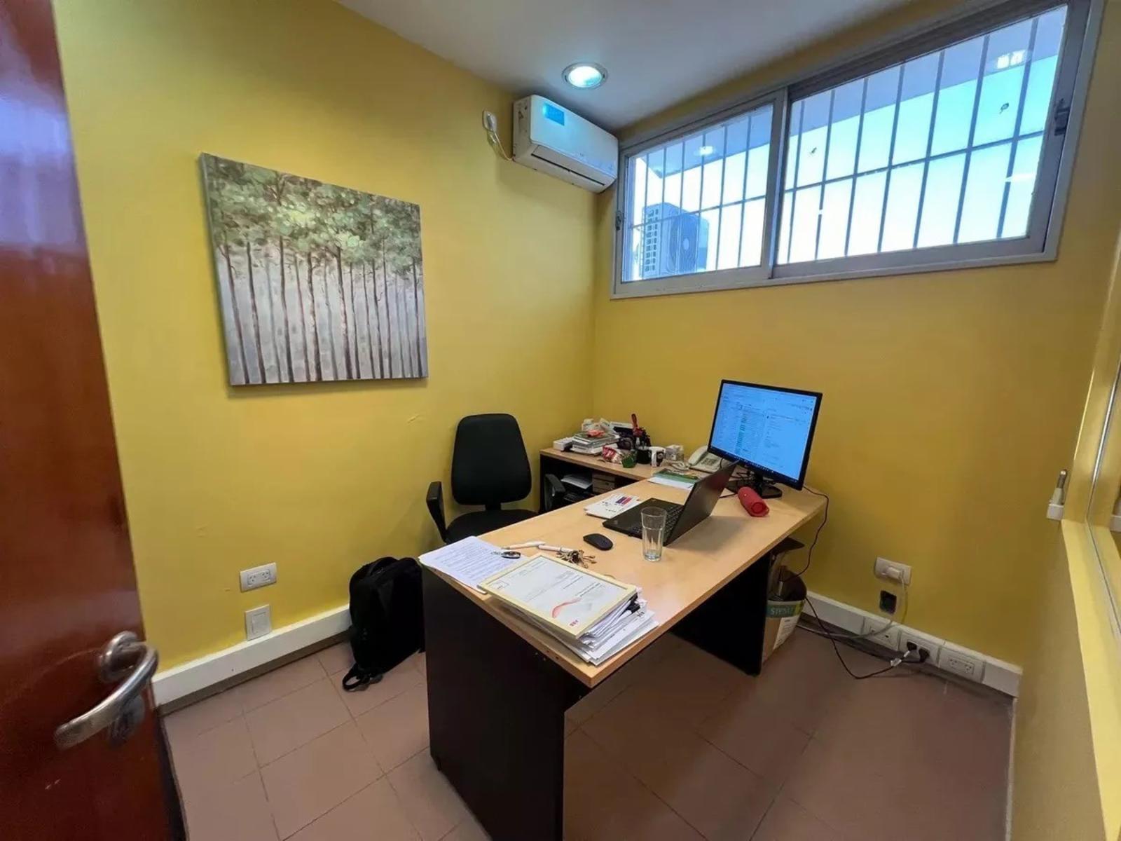 VENTA GALPON COMERCIAL CON DEPOSITO Y OFICINA - CASTELAR — foto 10