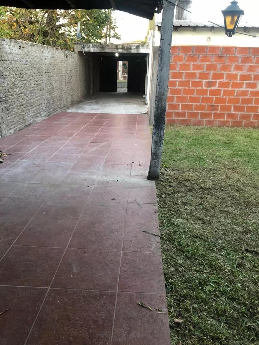 VENTA DOS CASAS IDEAL DOS FAMILIAS/CONSTRUCTOR - ITUZAINGO — foto 3