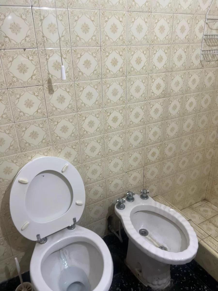 VENTA DOS CASAS IDEAL DOS FAMILIAS/CONSTRUCTOR - ITUZAINGO — foto 4