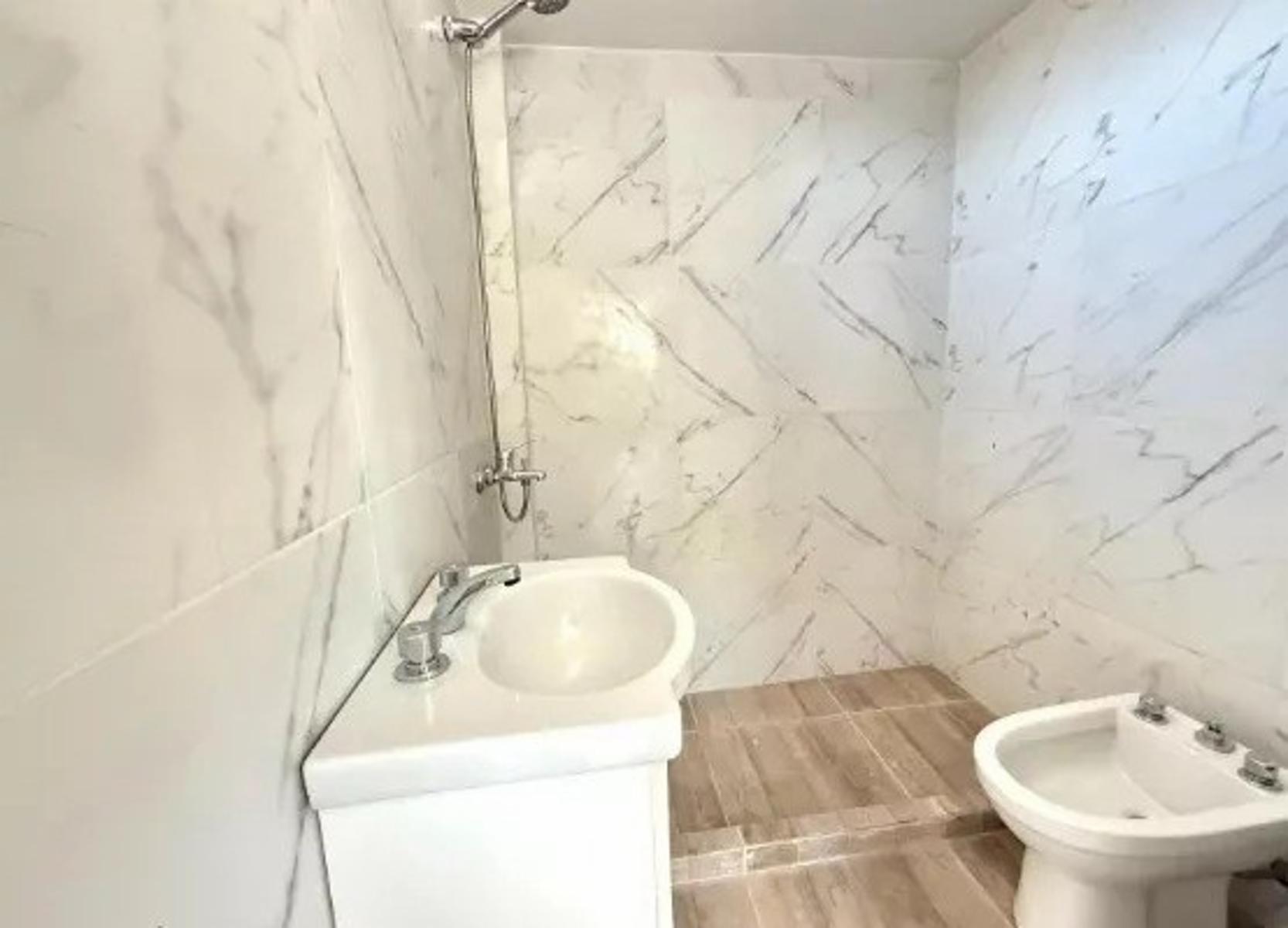 VENTA DEPARTAMENTO A ESTRENAR Y TERRAZA - MORON — foto 3