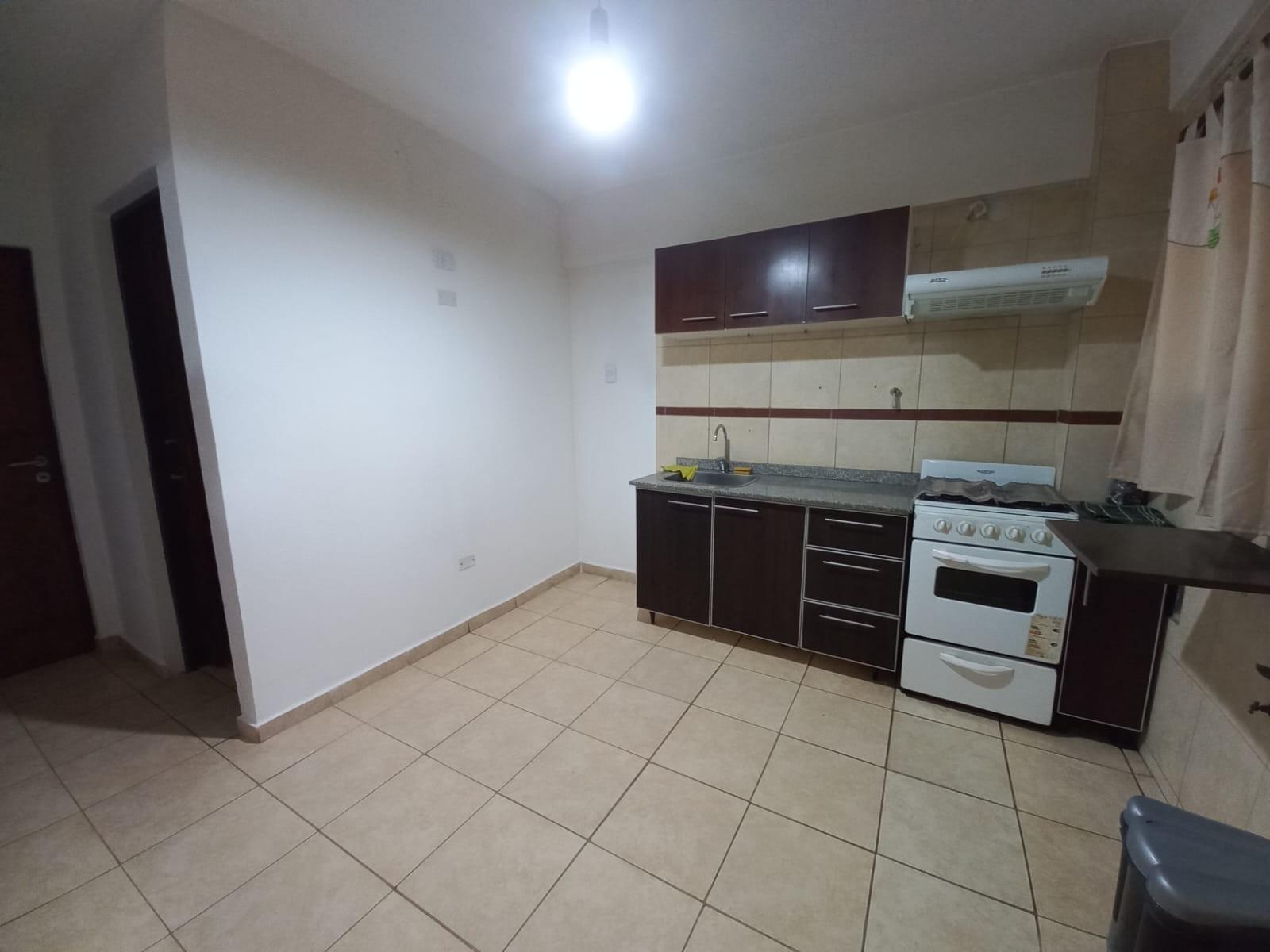 VENTA DEPARTAMENTO 4 AMBIENTES CON TERRAZA - ISIDRO CASANOVA — foto 3