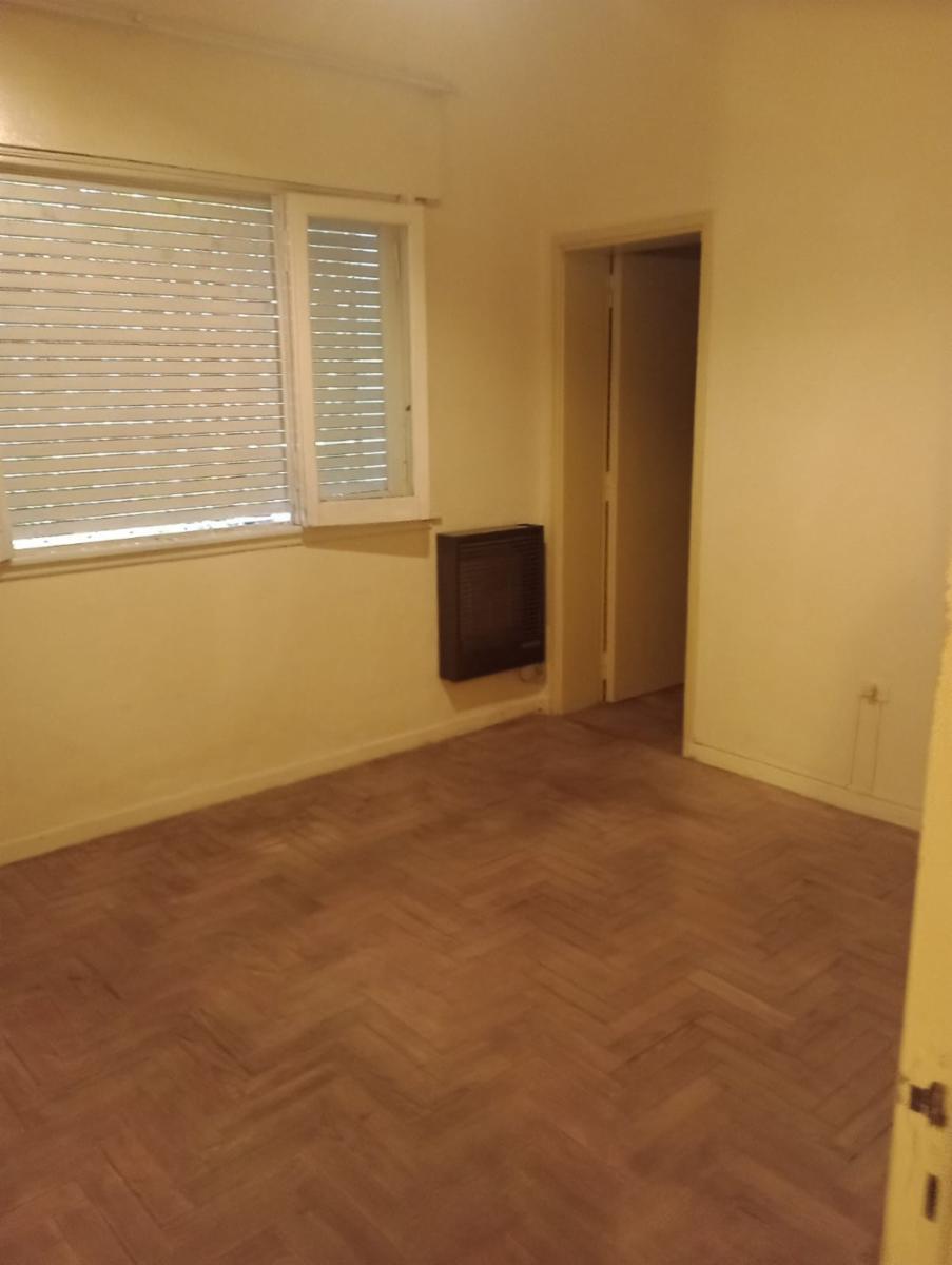 CASA EN VENTA CON GARAGE IDEAL INVERSOR — foto 12