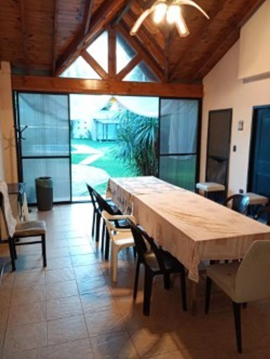 VENTA CHALET 4 AMBIENTES QUINCHO, PILETA Y COCHERA EL PALOMAR — foto 6