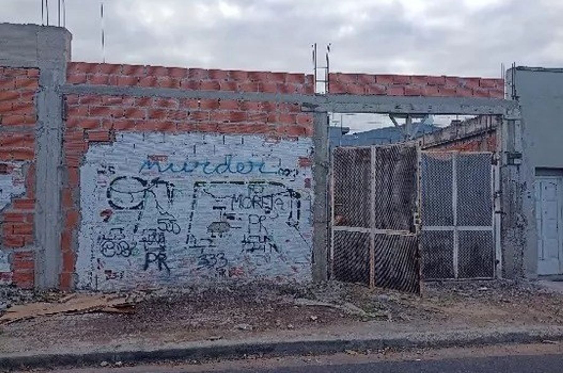 VENTA LOTE, GALPON A TERMINAR — foto 5