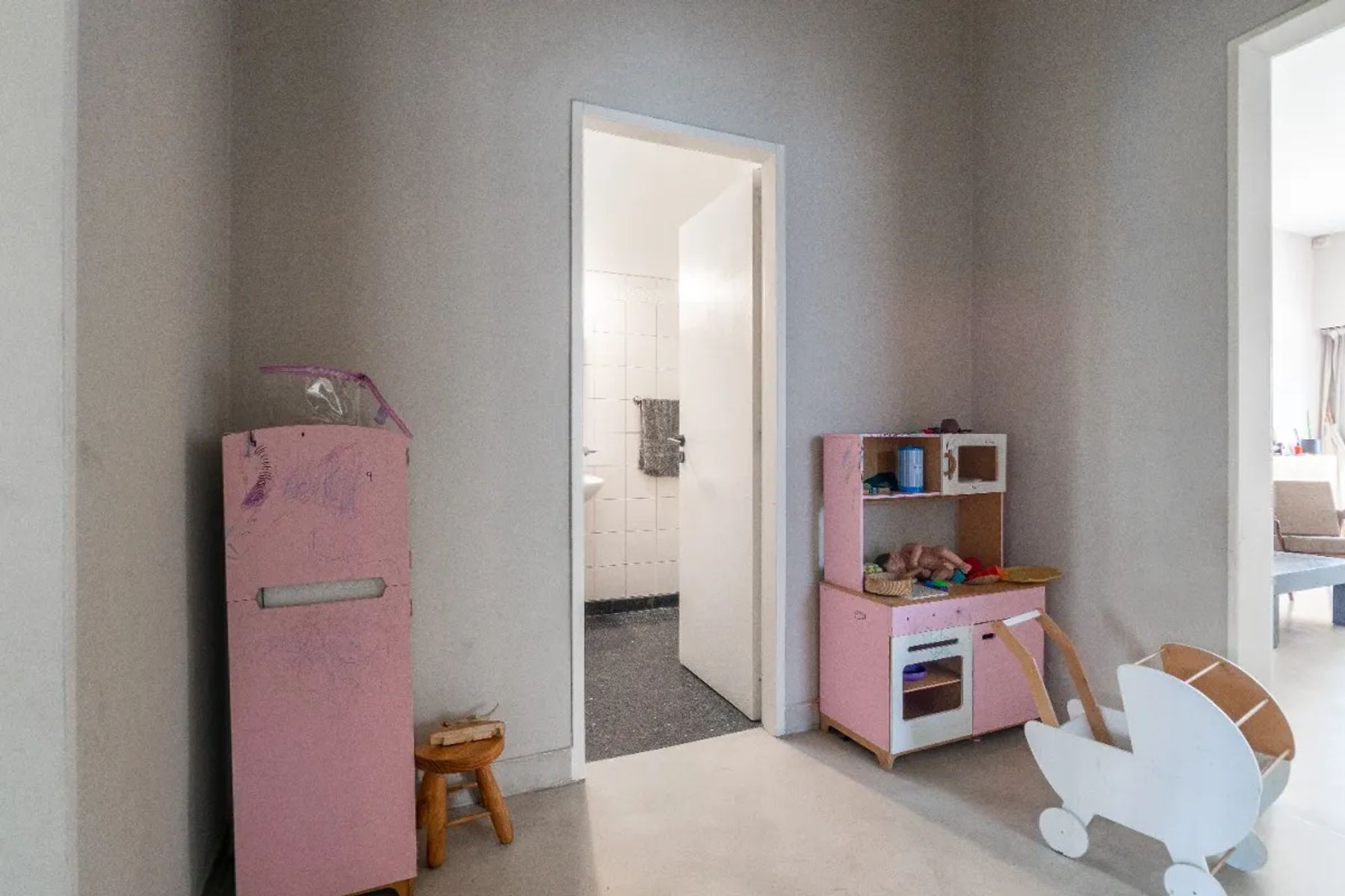 VENTA CASA 5 AMBIENTE CON JARDIN Y COCHERA MORON — foto 10