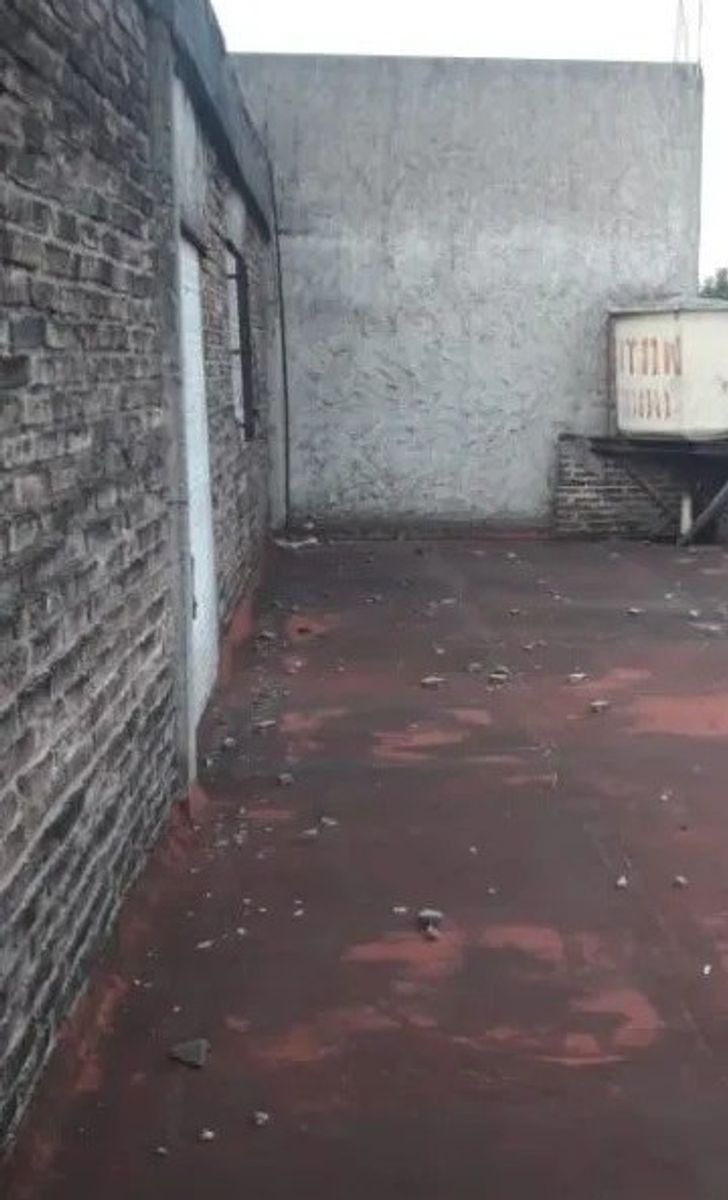 VENTA LOCAL COMERCIAL A TERMINAR VILLA LUZURIAGA — foto 2