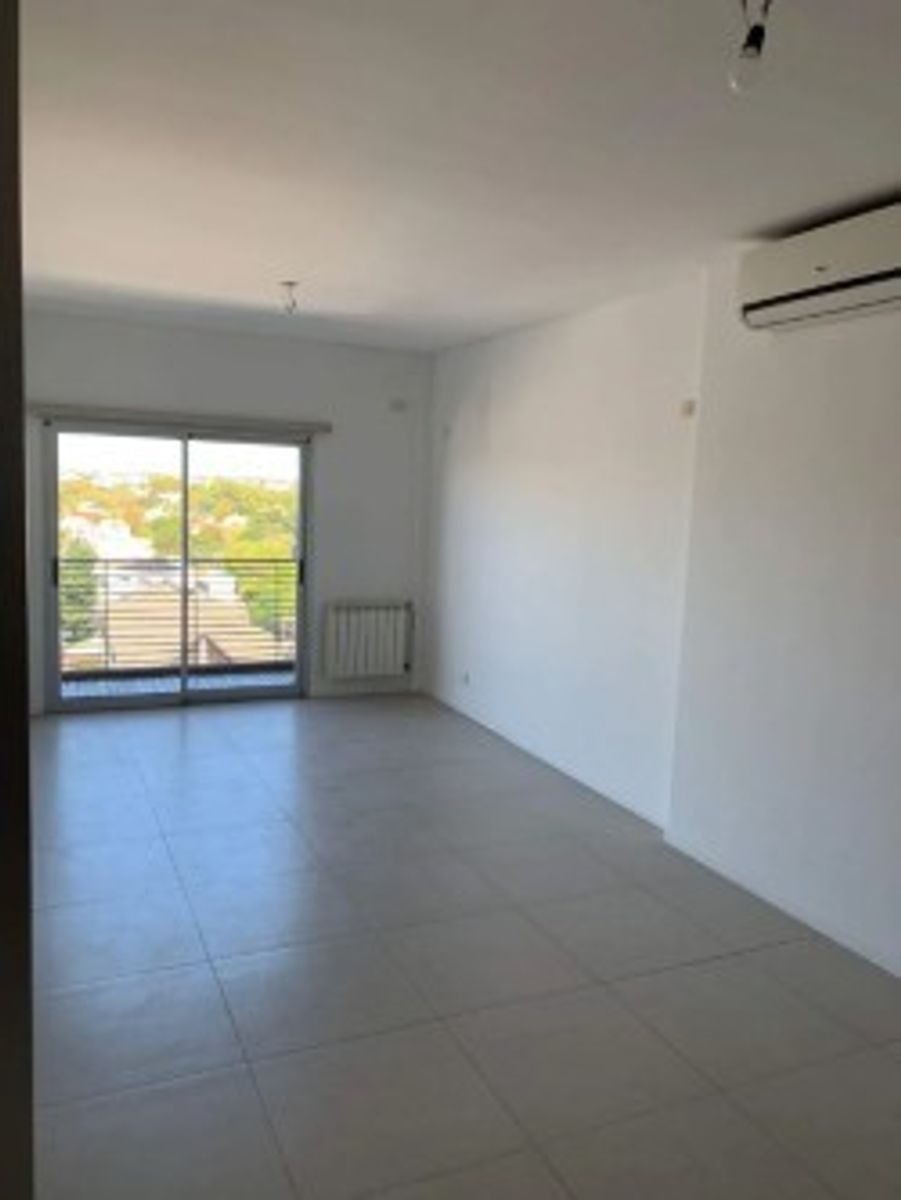 VENTA DEPARTAMENTO 4 AMBIENTES CON TERRAZA Y COCHERA HAEDO