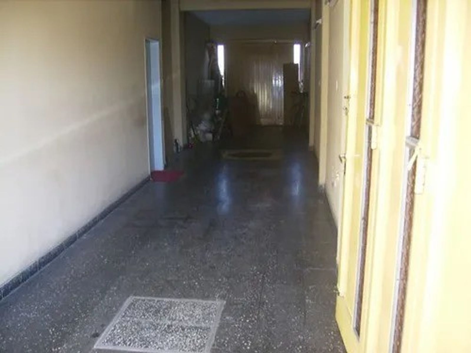 VENTA CASA 7 AMBIENTES EN DOS PLANTAS CON LOCAL SAN JUSTO — foto 3