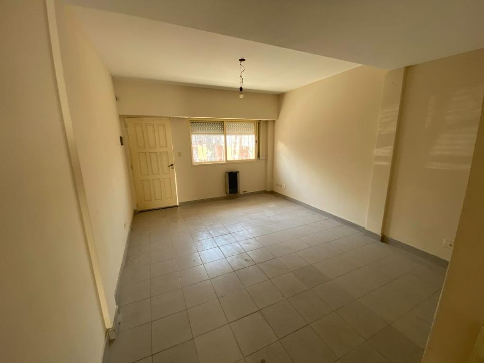 Venta Tablada Duplex al frente 3 ambientes con cochera y patio — foto 3