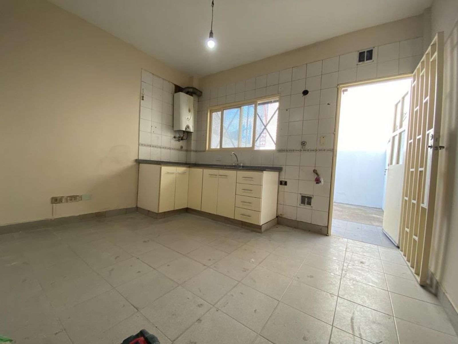 Venta Tablada Duplex al frente 3 ambientes con cochera y patio — foto 7