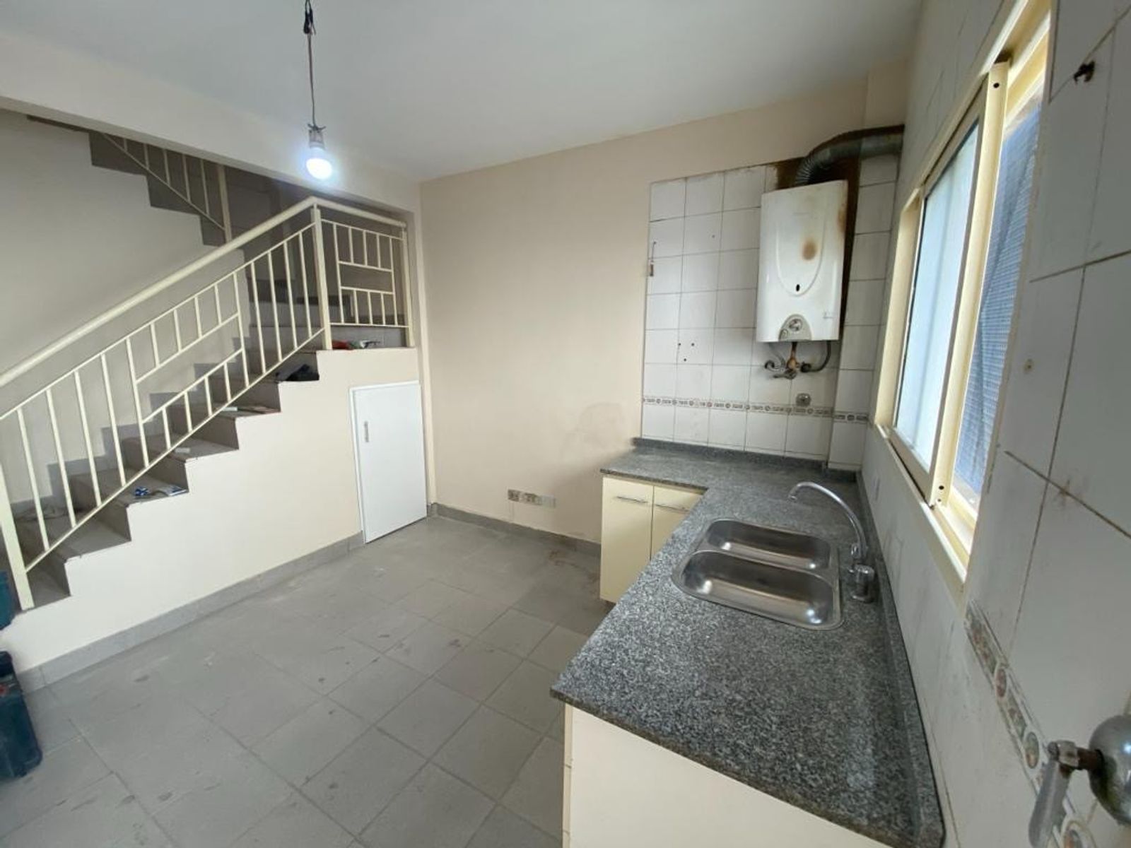 Venta Tablada Duplex al frente 3 ambientes con cochera y patio — foto 9