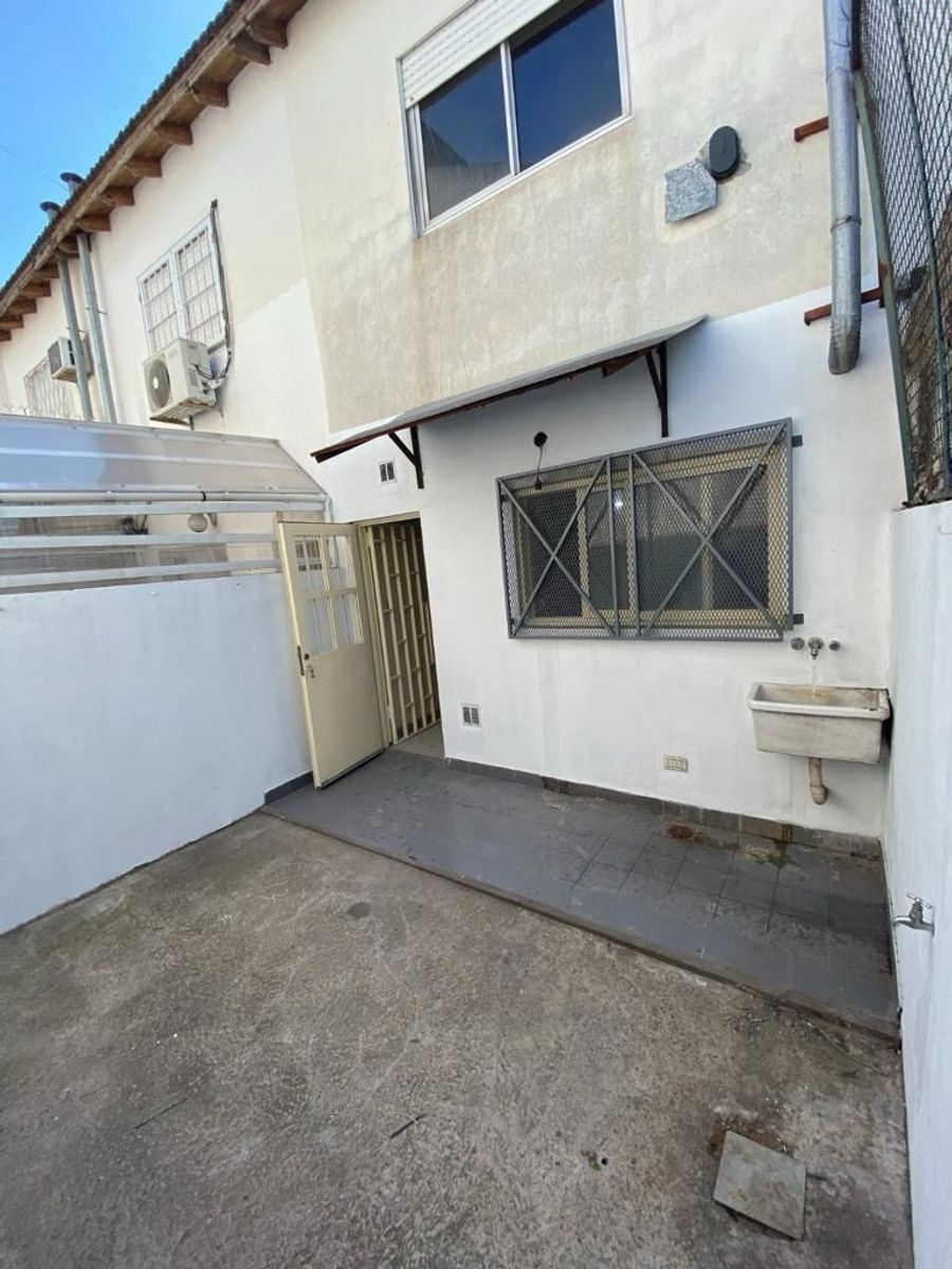 Venta Tablada Duplex al frente 3 ambientes con cochera y patio — foto 10