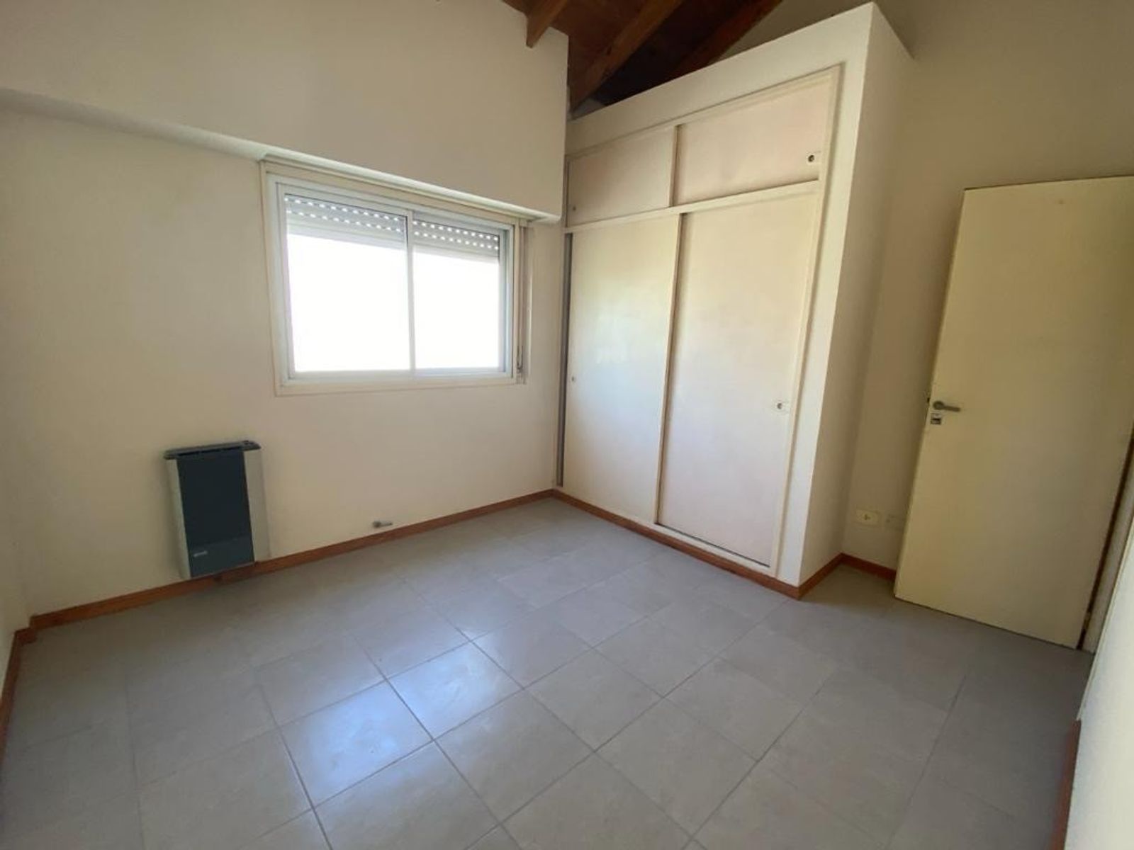 Venta Tablada Duplex al frente 3 ambientes con cochera y patio — foto 14