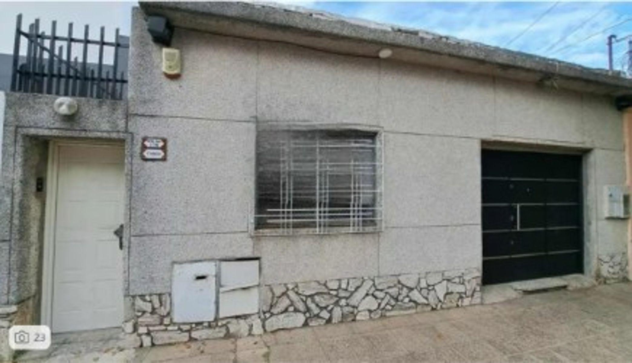 VENTA CASA 3 AMBIENTES CON COCHERA VILLA LUZURIAGA