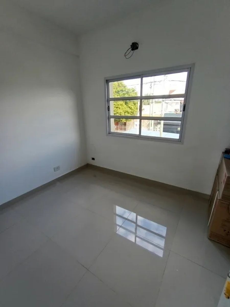 VENTA DEPARTAMENTO 4 AMBIENTES CON PATIO Y TERRAZA — foto 6