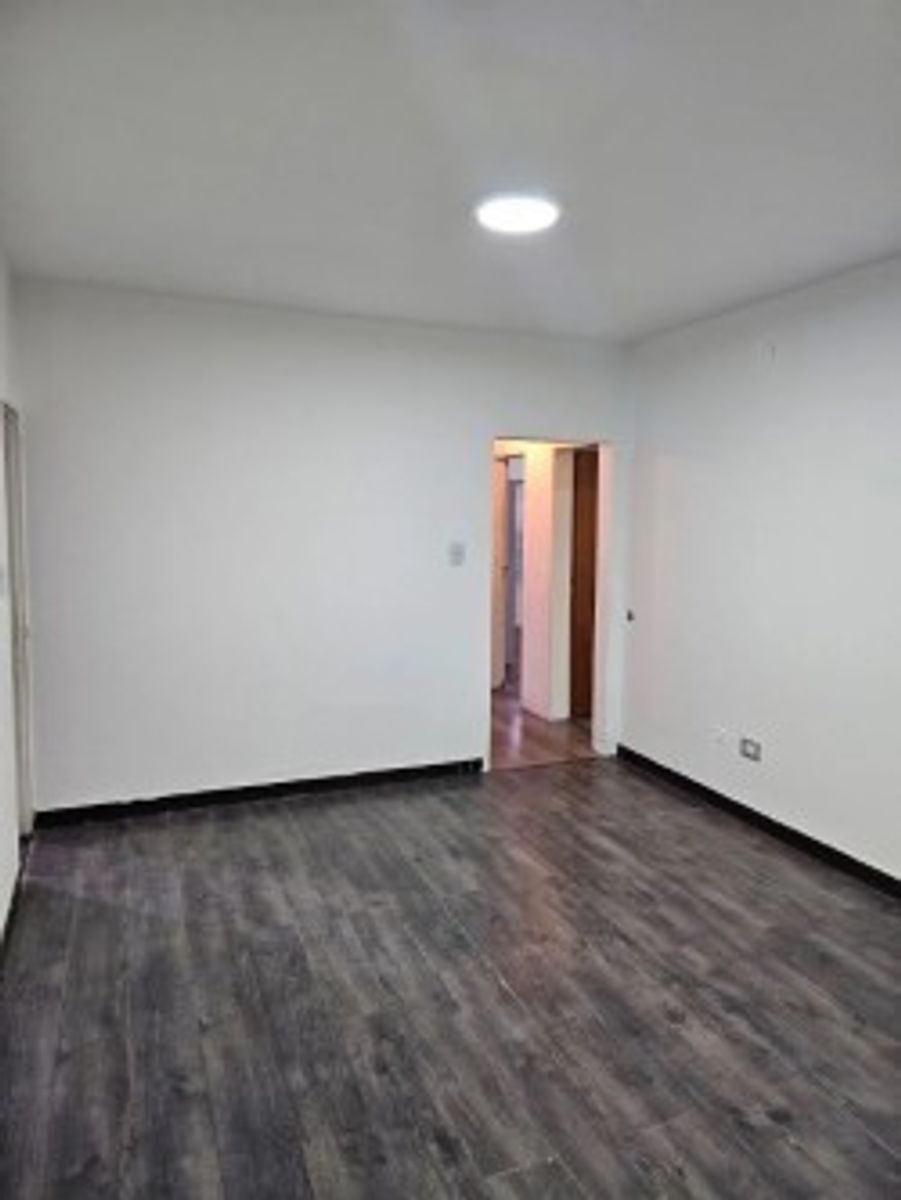 VENTA - CASA 4 AMBIENTES CON PILETA,JARDIN Y COCHERA ITUZAINGO — foto 11