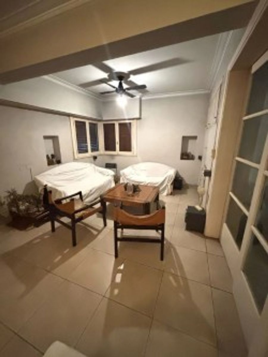 VENTA - CHALET 7 AMBIENTES SOBRE LOTE PROPIO CON PATIO Y JARDIN CASTELAR — foto 4