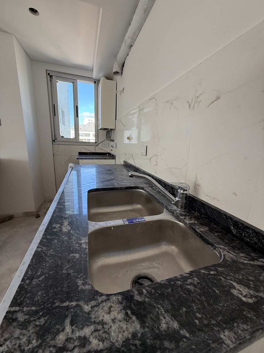DEPARTAMENTO A ESTRENAR DE TRES AMBIENTES DE CATEGORIA CON COCHERA FINANCIACION — foto 2