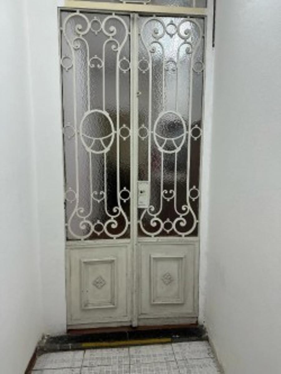 VENTA - CASA COMERCIAL TIPO SALON ISIDRO CASANOVA — foto 2