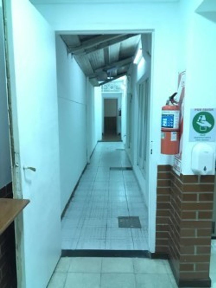 VENTA - CASA COMERCIAL TIPO SALON ISIDRO CASANOVA — foto 11