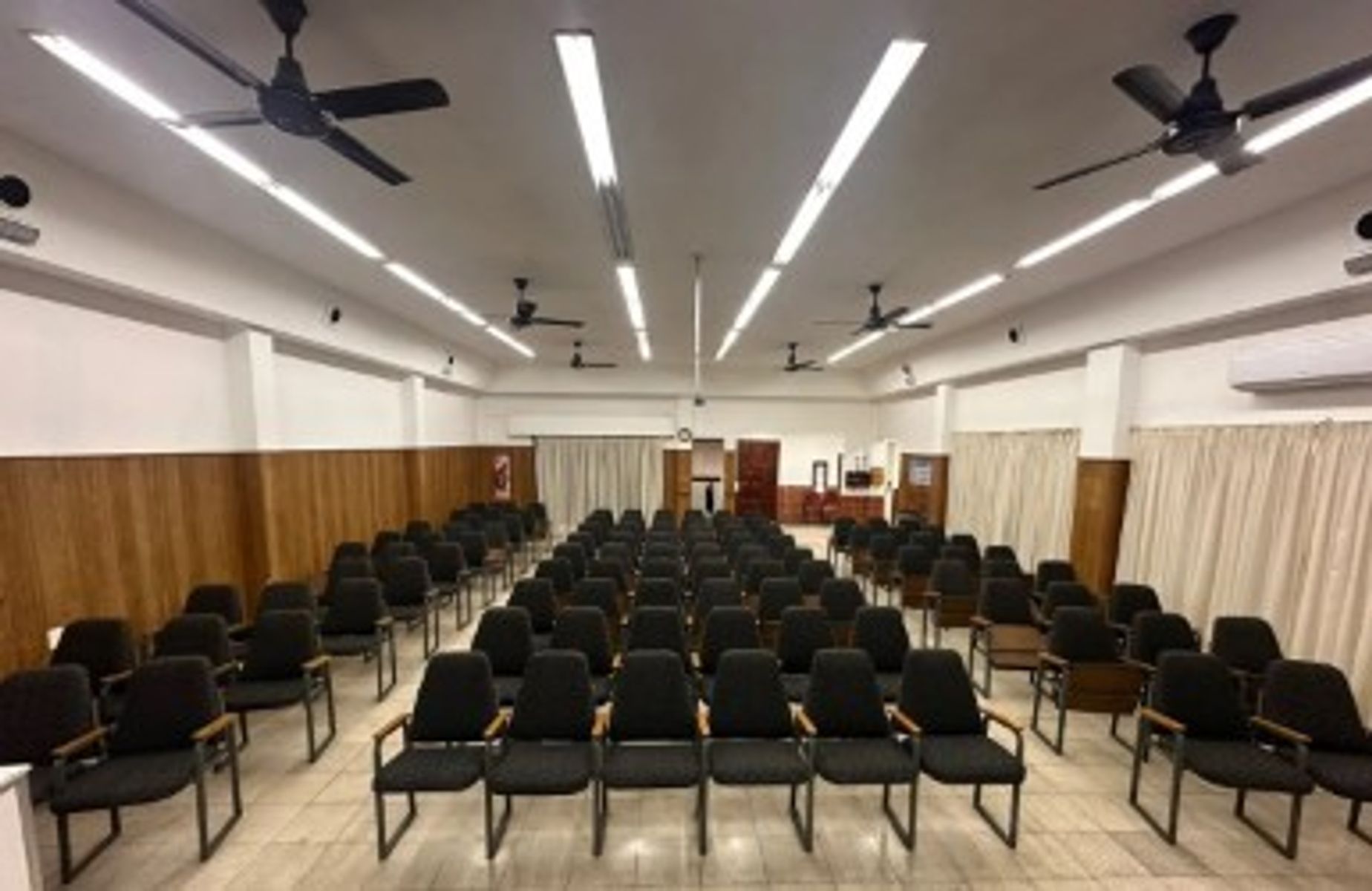 VENTA - CASA COMERCIAL TIPO SALON ISIDRO CASANOVA — foto 13