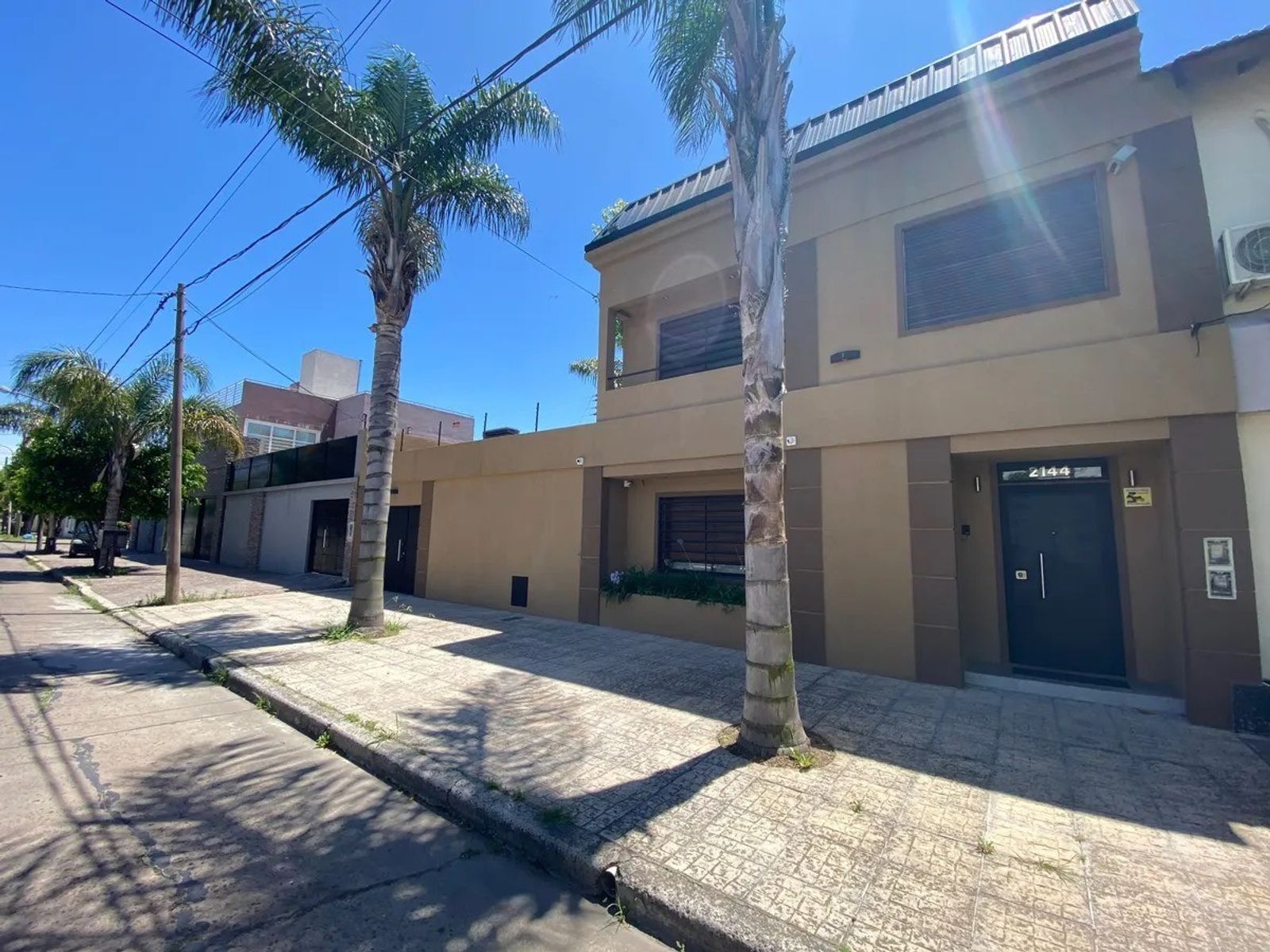 VENTA - CASA 4 AMBIENTES CON COCHERA RAMOS MEJIA