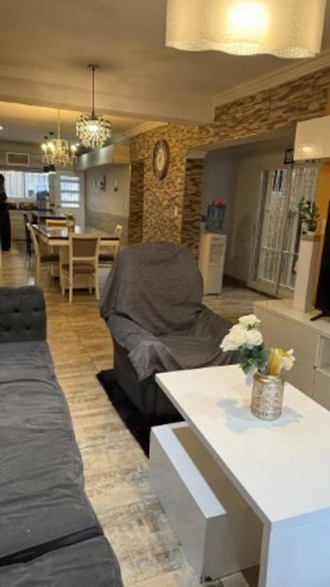 VENTA - CASA 5 AMBIENTES CON TERRAZA Y TRES COCHERAS VILLA SARMIENTO — foto 14