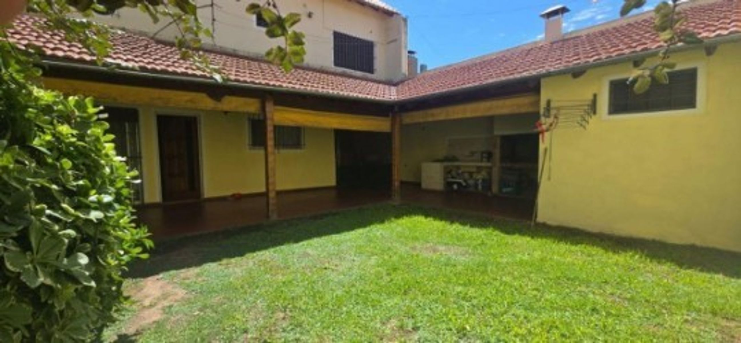 VENTA - CHALET 5 AMBIENTES FONDO LIBRE Y COCHERA — foto 12