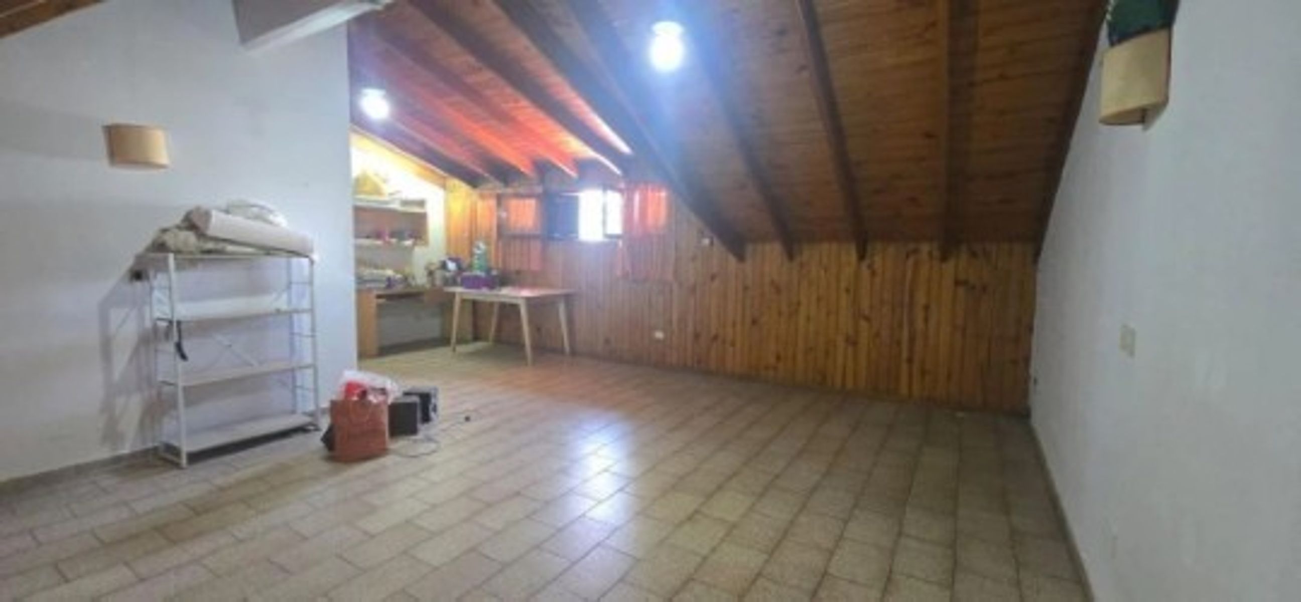 VENTA - CHALET 5 AMBIENTES FONDO LIBRE Y COCHERA — foto 15