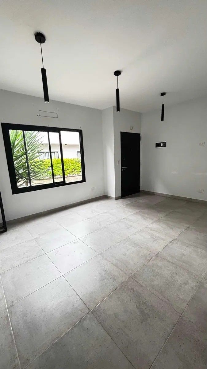 VENTA - DEPARTAMENTO 2 AMBIENTES CON PATIO CASTELAR