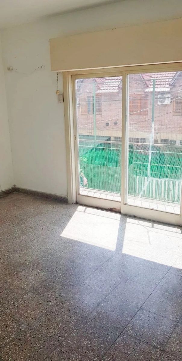 VENTA RAMOS MEJIA DEPARTAMENTO 2 AMBIENTES AL FRENTE CON BALCON — foto 2