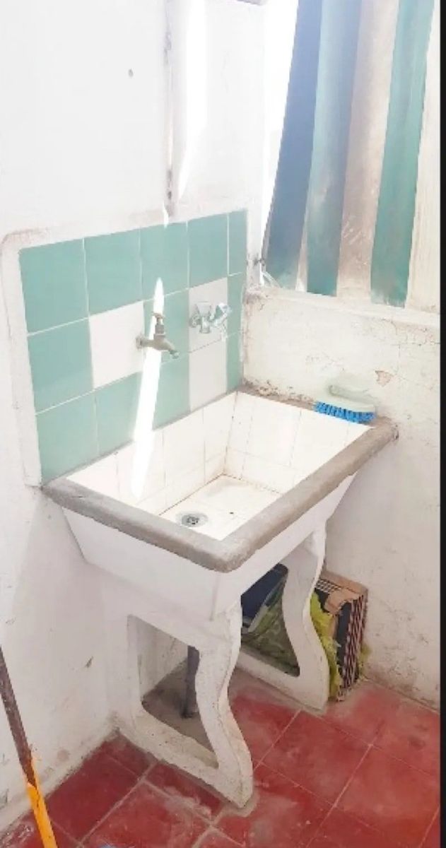 VENTA RAMOS MEJIA DEPARTAMENTO 2 AMBIENTES AL FRENTE CON BALCON — foto 3