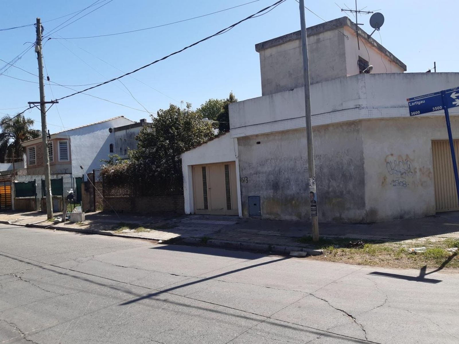 ALQUILER VILLA LUZURIAGA CASA 3 AMBIENTES CON COCHERA - 2