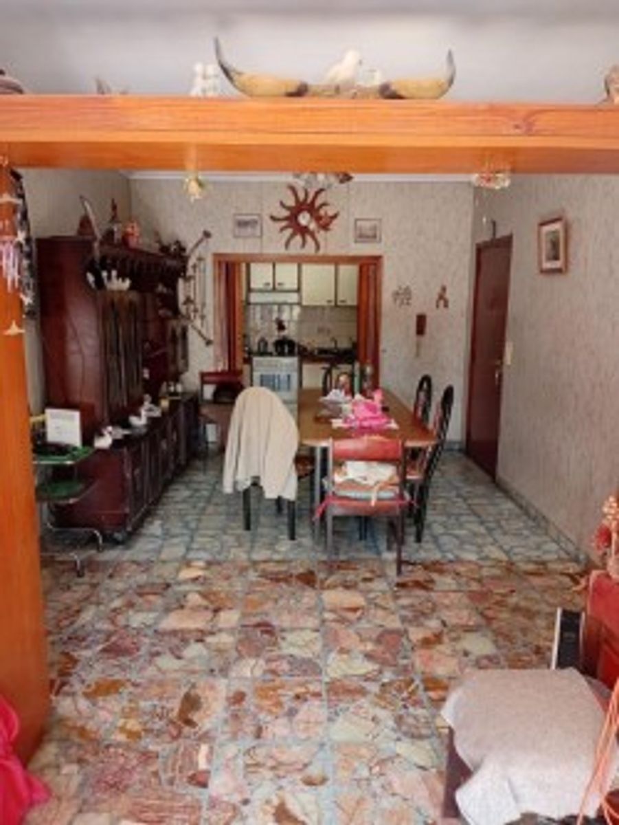VENTA - DEPARTAMENTO 3 AMBIENTES AL FRENTE CON BALCON VILLA LUZURIAGA