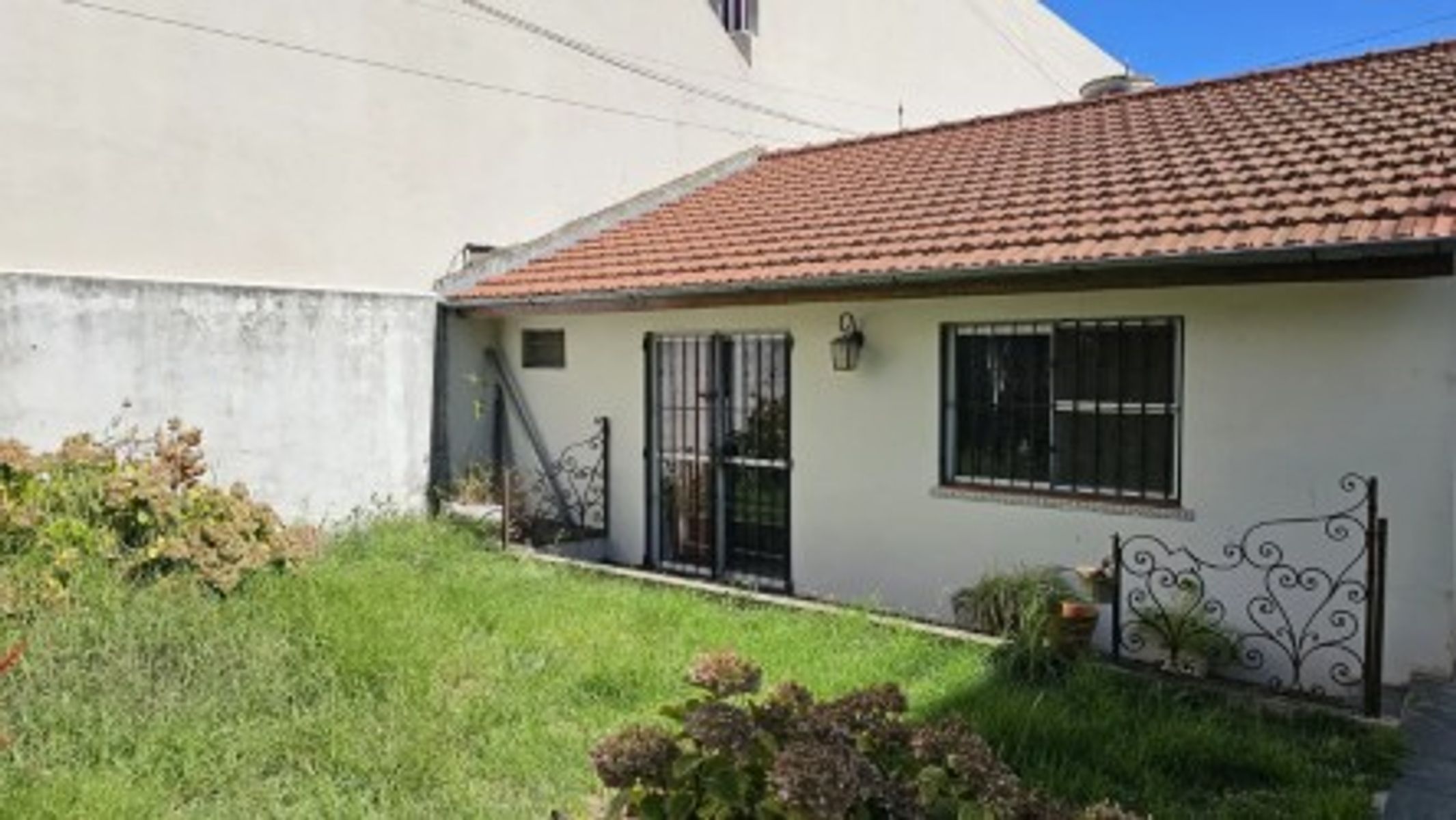 VENTA -PH 4 AMBIENTES AL FRENTE EN PLANTA BAJA CON COCHERA RAMOS MEJIA — foto 4