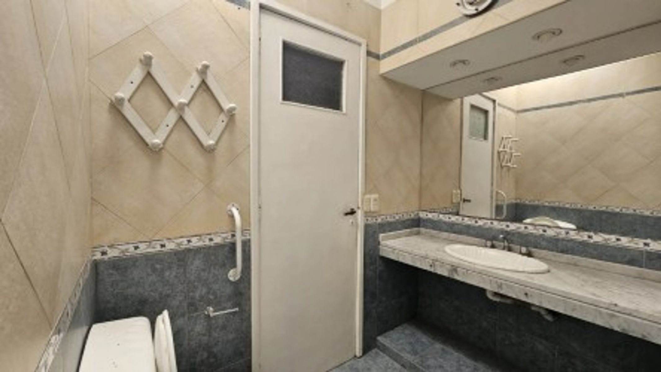 VENTA -PH 4 AMBIENTES AL FRENTE EN PLANTA BAJA CON COCHERA RAMOS MEJIA — foto 7