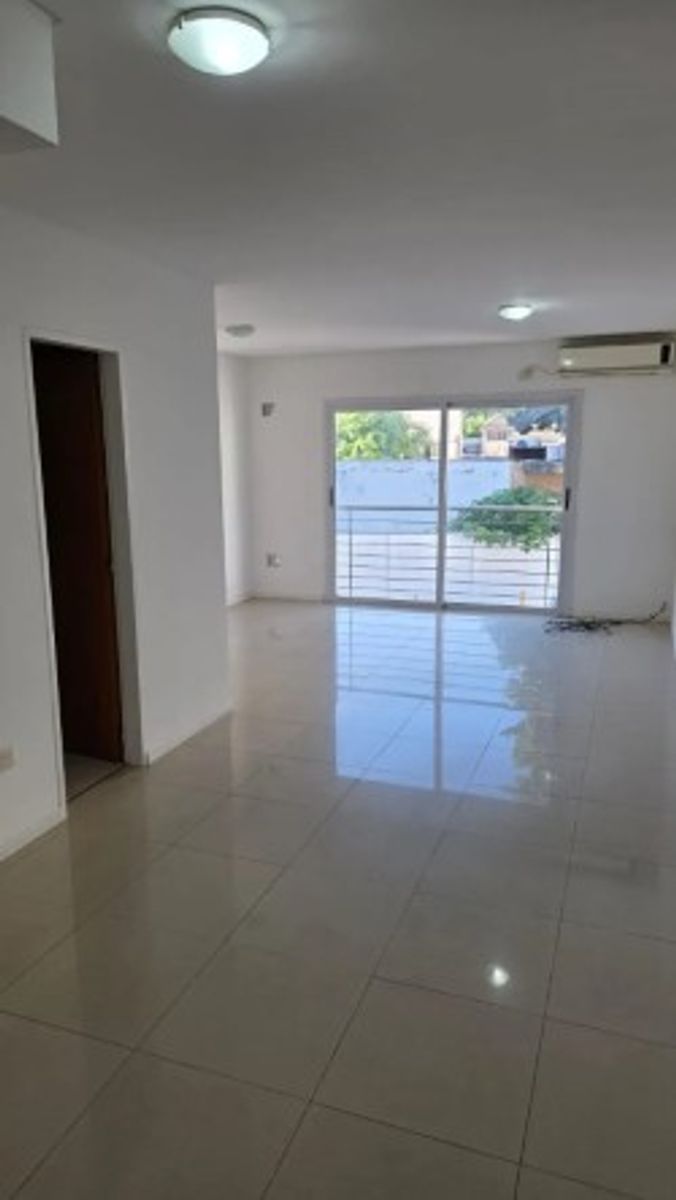 VENTA DEPARTAMENTO MONOAMBIENTE CON COCHERA CASTELAR — foto 4