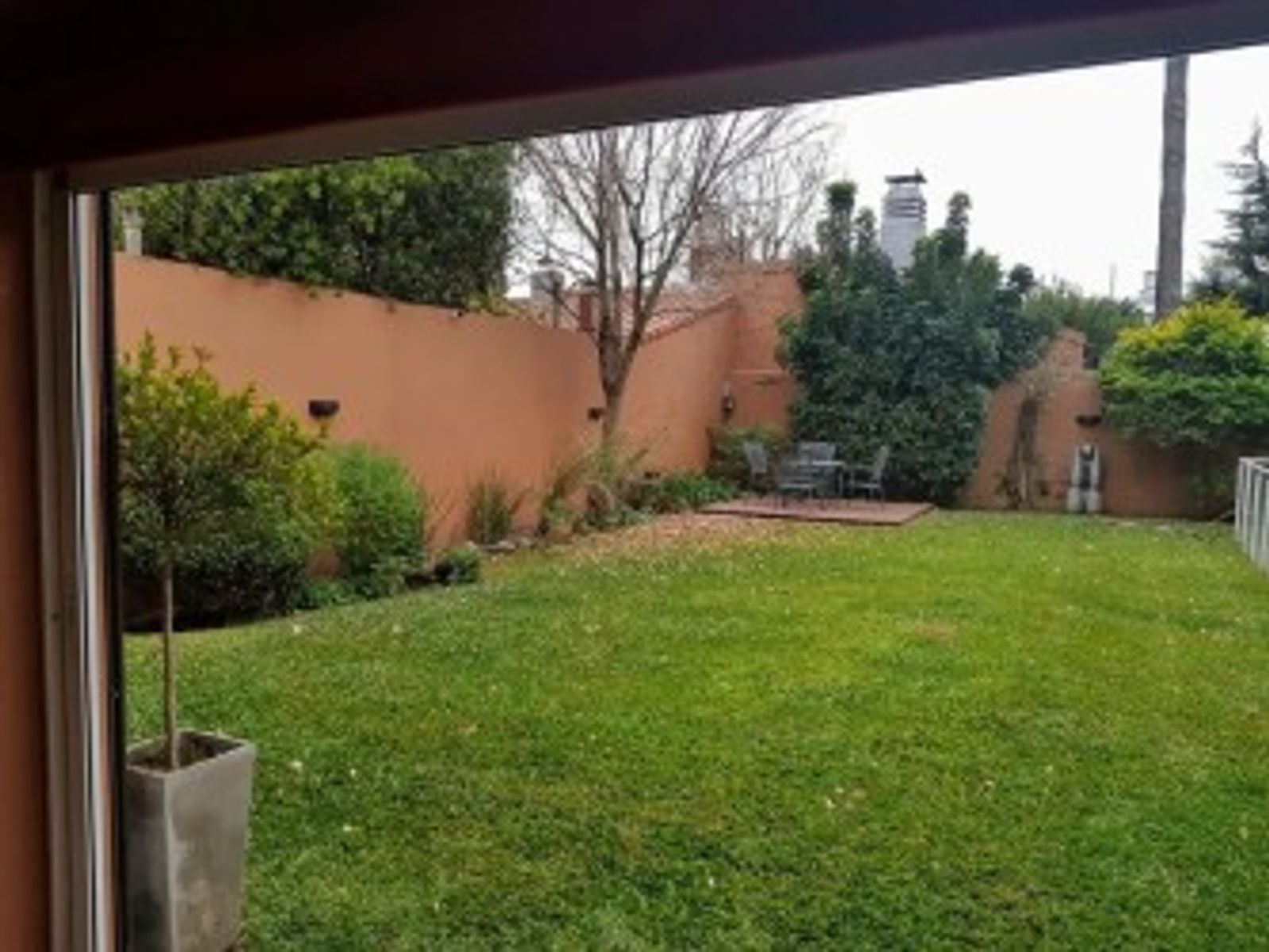 ALQUILER - CHALET 6 AMBIENTES HAEDO - 5