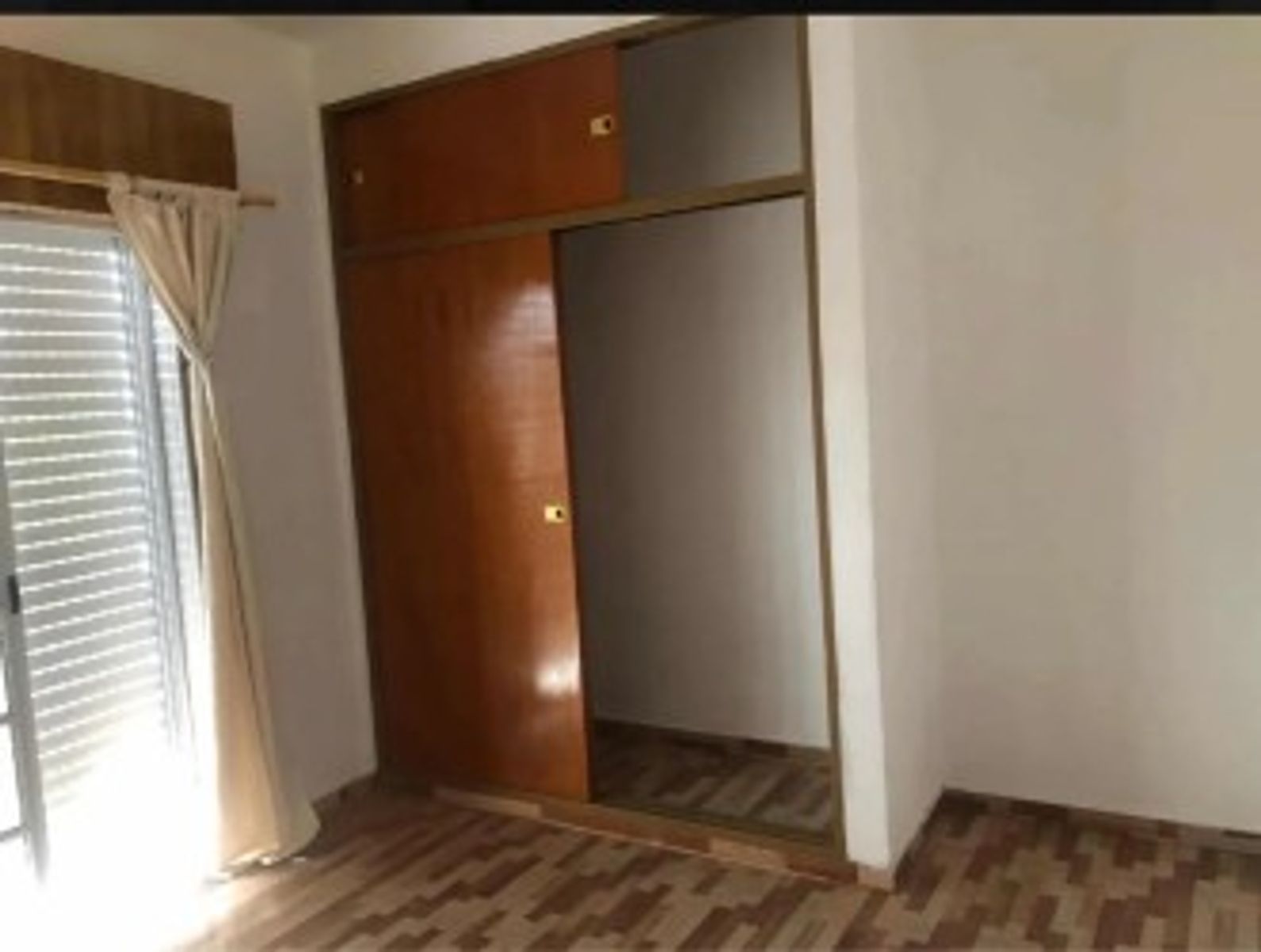 ALQUILER - DEPARTAMENTO 3 AMBIENTES CON PATIO LOMAS DEL MIRADOR - 3