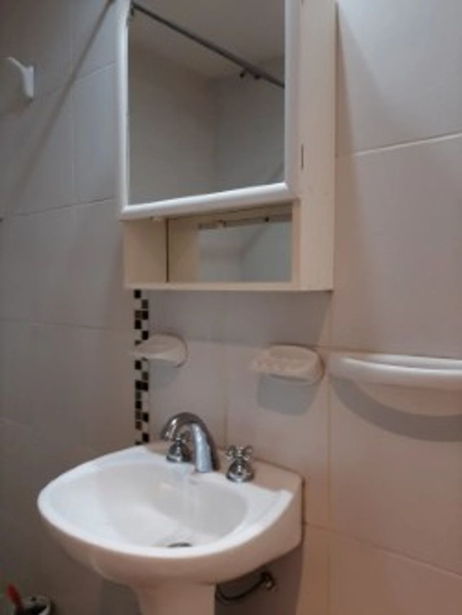 VENTA - DEPARTAMENTO MONOAMBIENTE CON PATIO MORON - 4